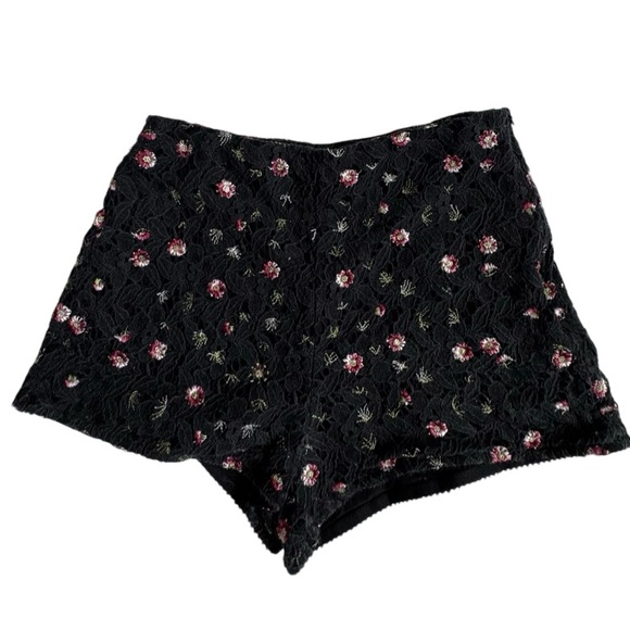 Kendall & Kylie Black Shorts Embroidered Lace Floral Boho Festival Small - Picture 9 of 9